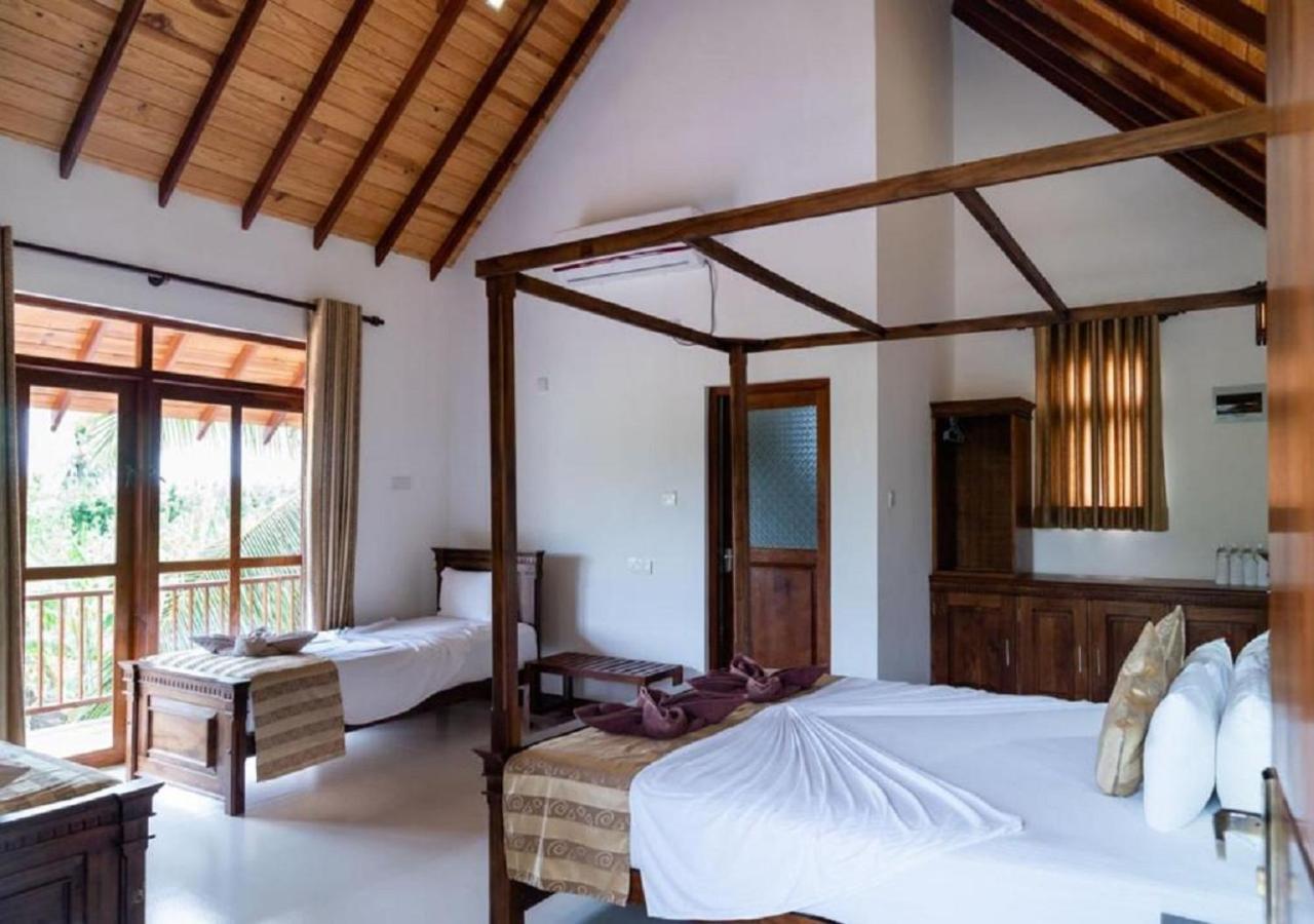The Coconut Gardens Hotel & Restaurant Тіссамахарама Екстер'єр фото
